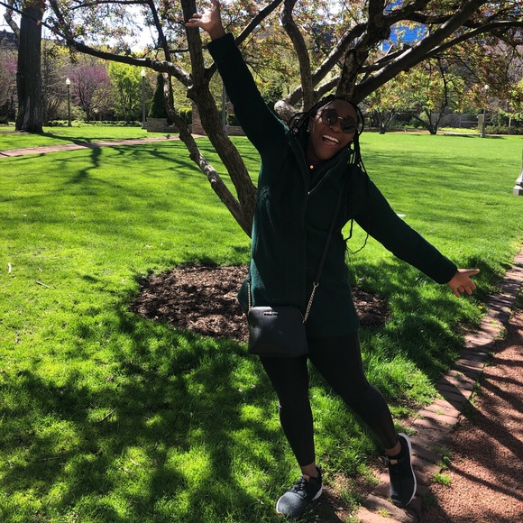 Meet your Posher, Raven-deneice - Picture 2 of 2